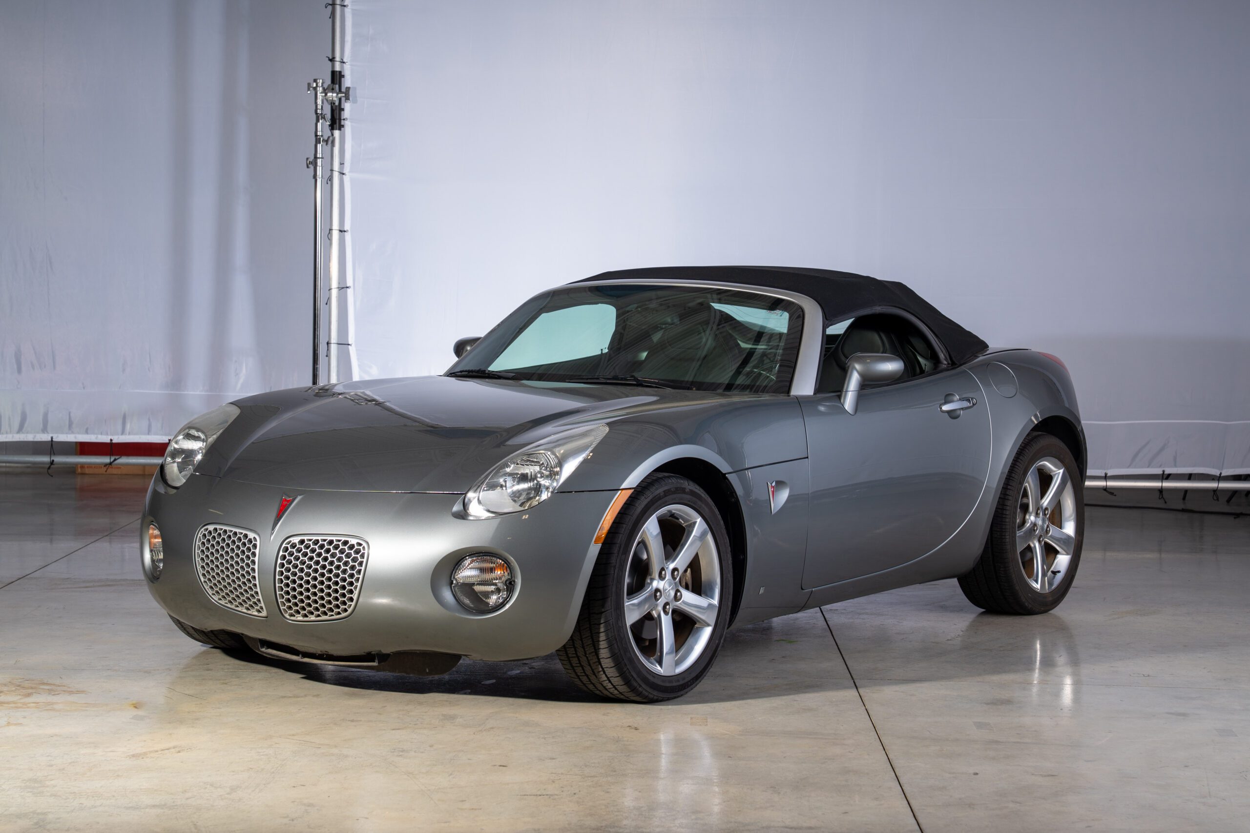 2006 Pontiac Solstice 2 Door Convertible Savoy Automobile Museum